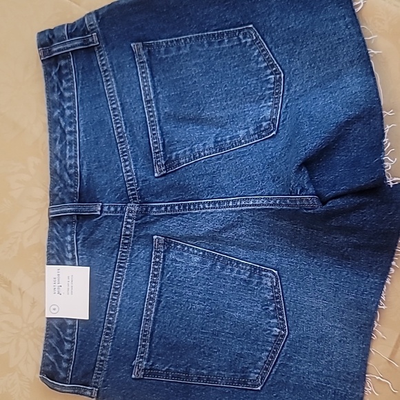 Women's Vintage Distressed Midi stretch shorts, size 6 - Picture 3 of 3